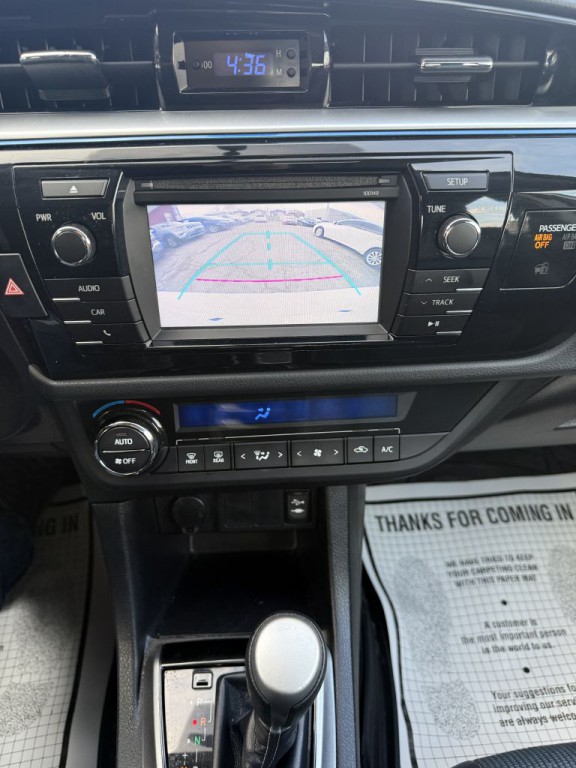 2015 Toyota Corolla Image 15