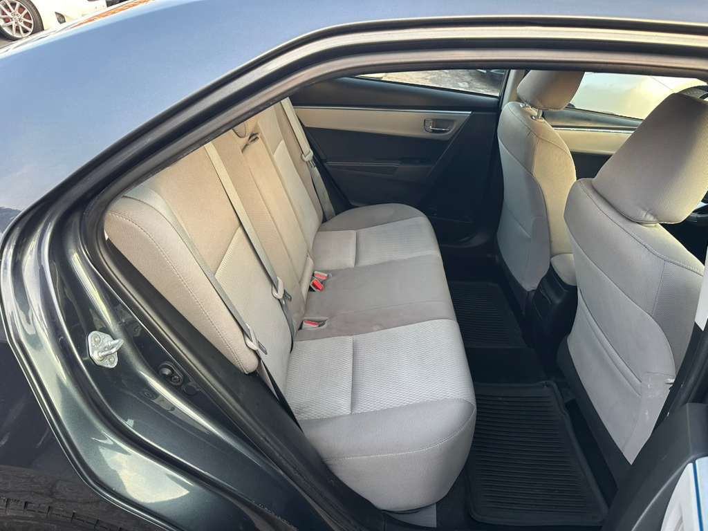 2016 Toyota Corolla Image 21