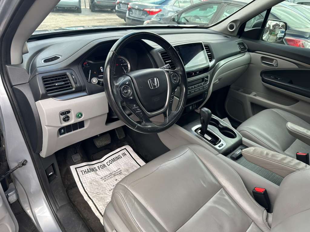 2017 Honda Pilot Image 13