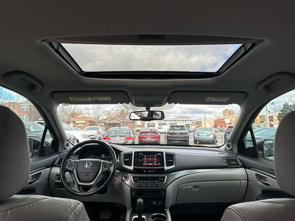 2017 Honda Pilot Image 21