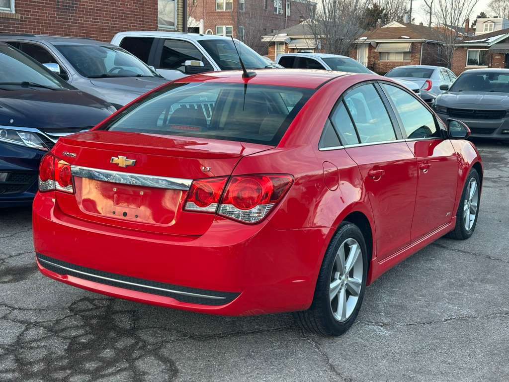 2014 Chevrolet Cruze Image 4