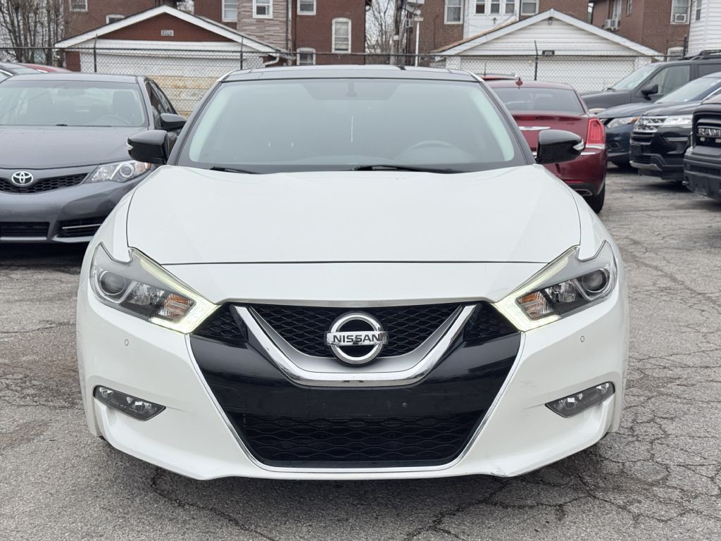 2017 Nissan Maxima Image 2