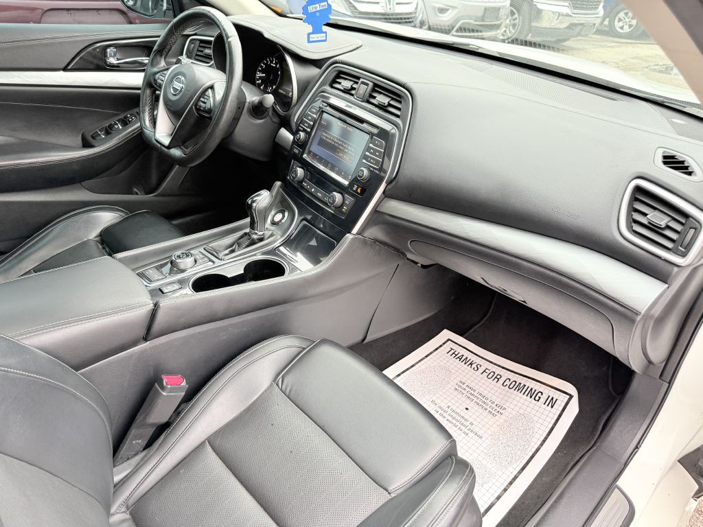 2017 Nissan Maxima Image 19