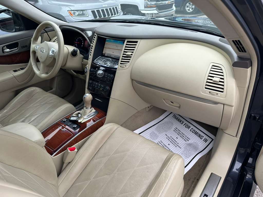 2011 INFINITI FX35 Image 13