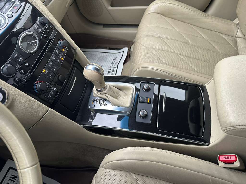 2011 INFINITI FX35 Image 19