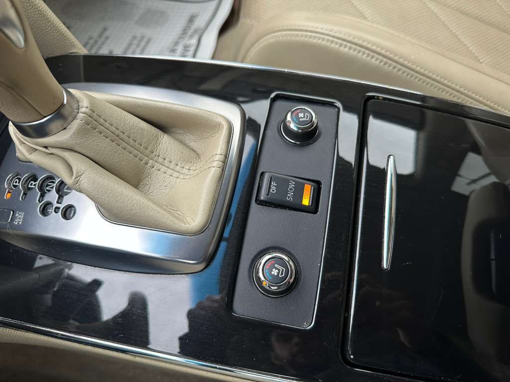 2011 INFINITI FX35 Image 20