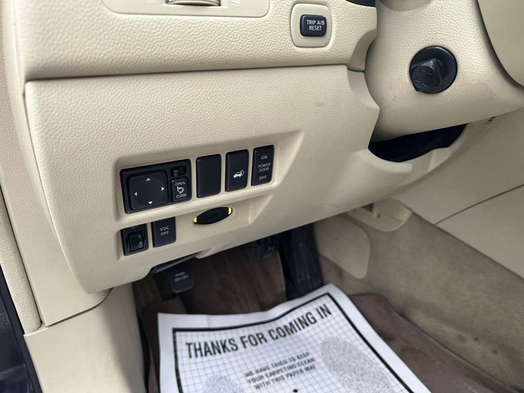 2011 INFINITI FX35 Image 21