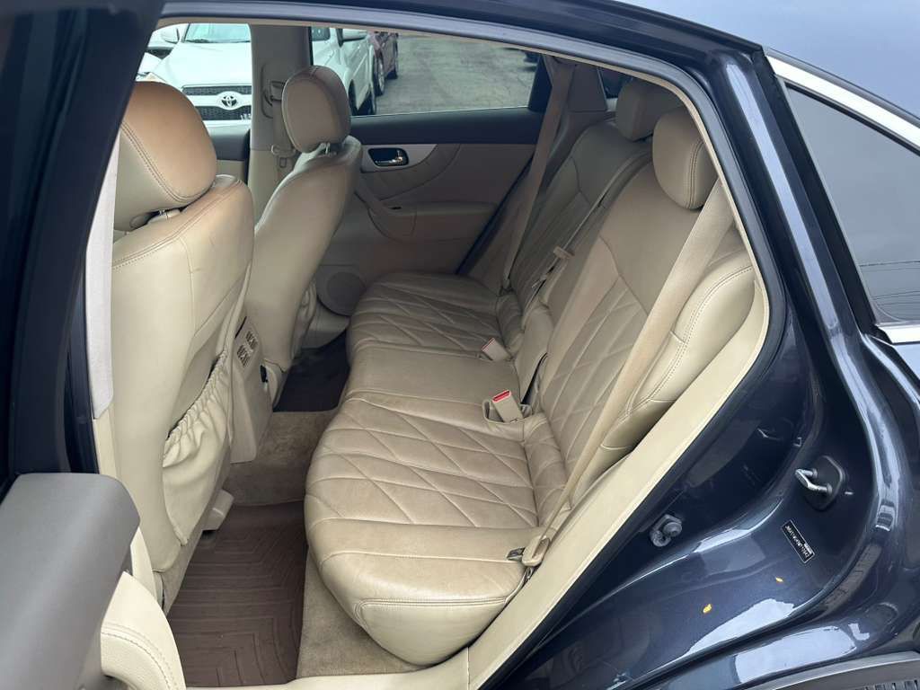 2011 INFINITI FX35 Image 23