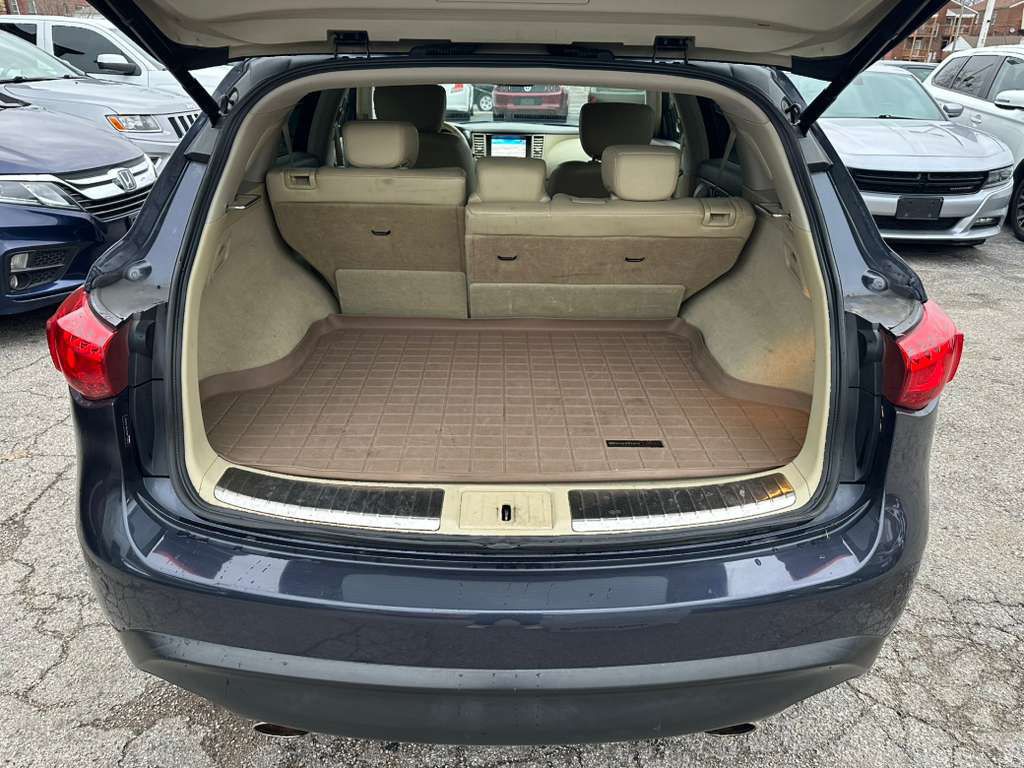 2011 INFINITI FX35 Image 24