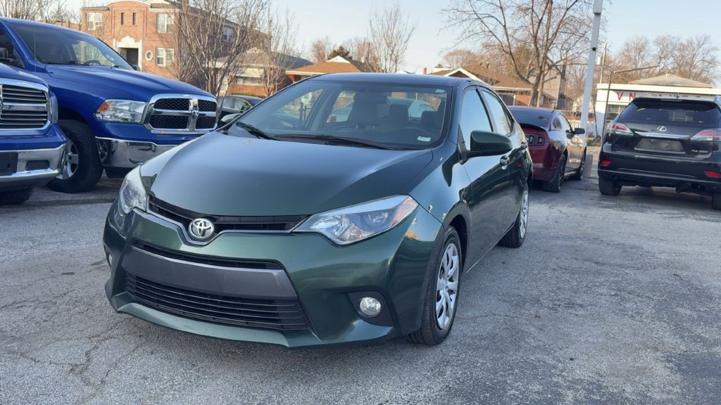2015 Toyota Corolla Image 1