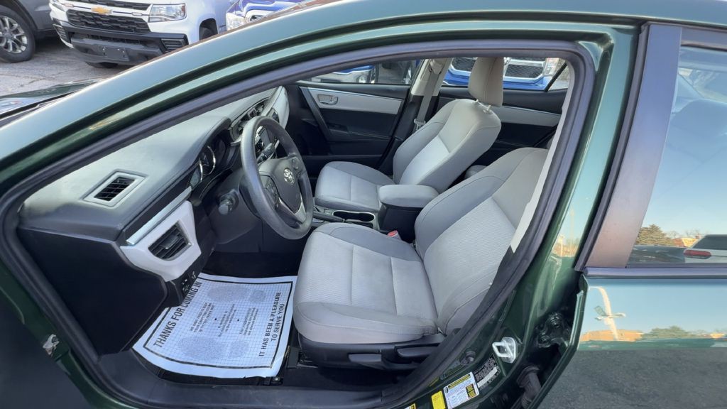 2015 Toyota Corolla Image 10