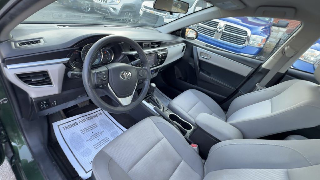 2015 Toyota Corolla Image 11