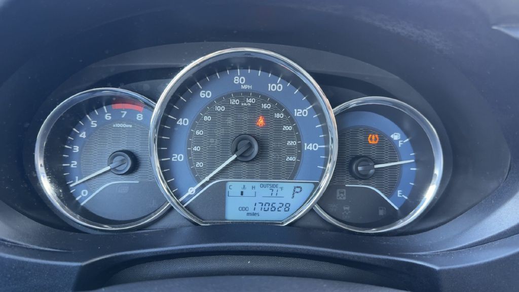 2015 Toyota Corolla Image 12