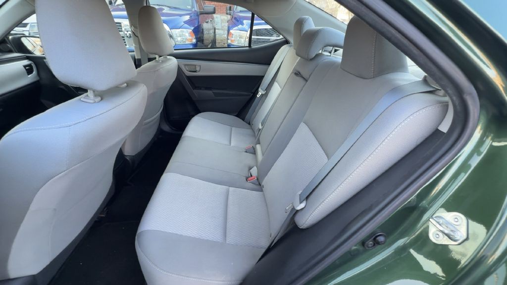 2015 Toyota Corolla Image 20