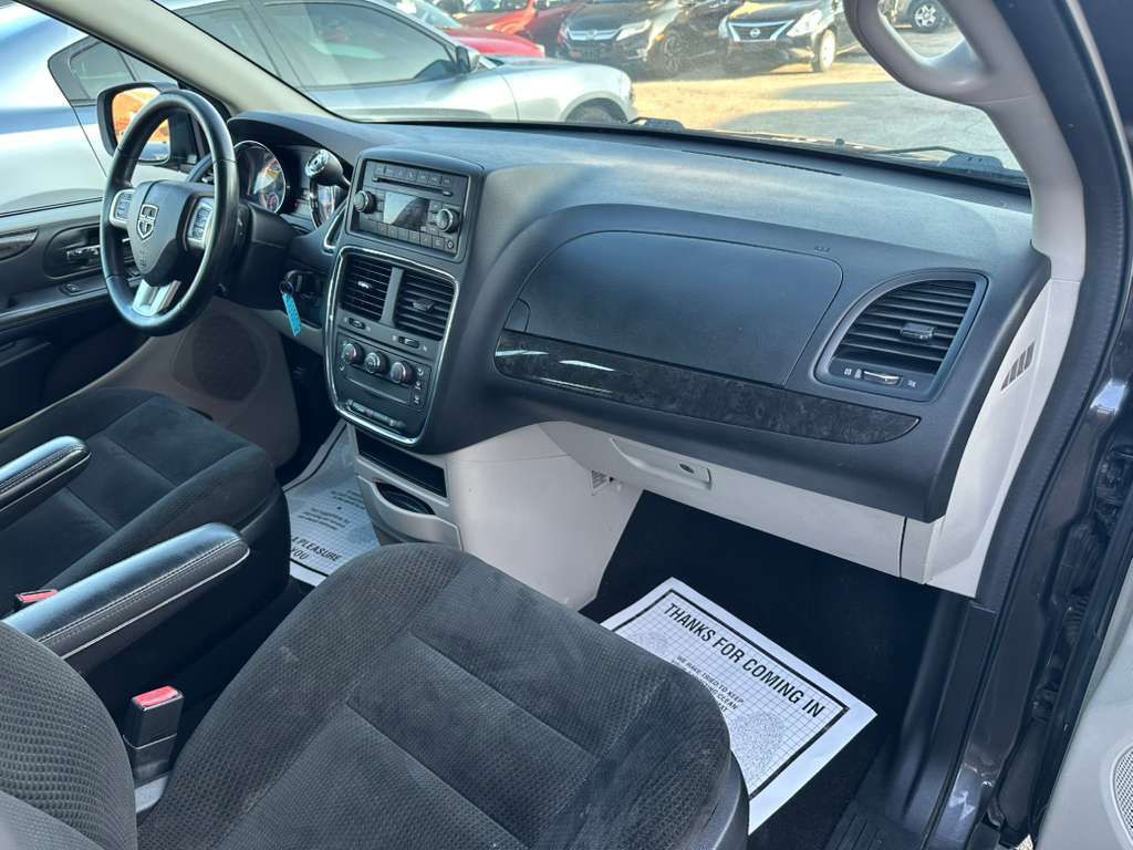 2016 Dodge Grand Caravan Image 13