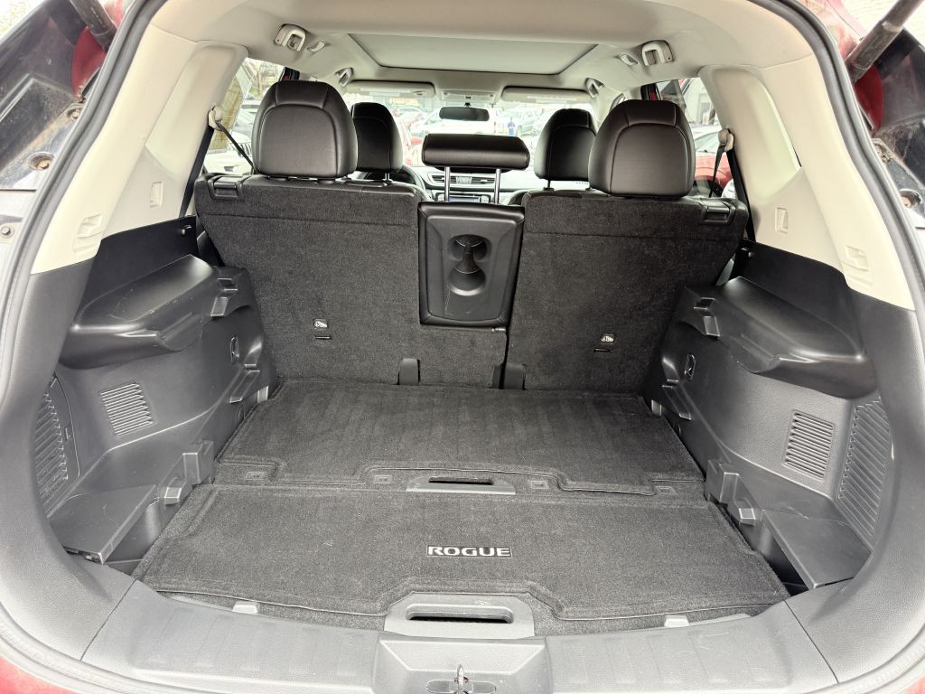 2016 Nissan Rogue Image 9