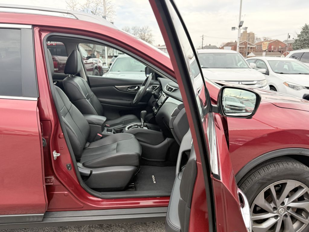 2016 Nissan Rogue Image 19