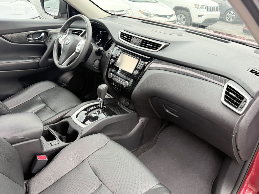 2016 Nissan Rogue Image 21