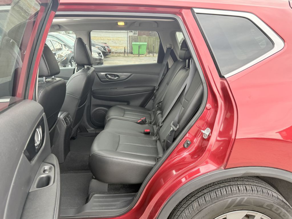 2016 Nissan Rogue Image 23