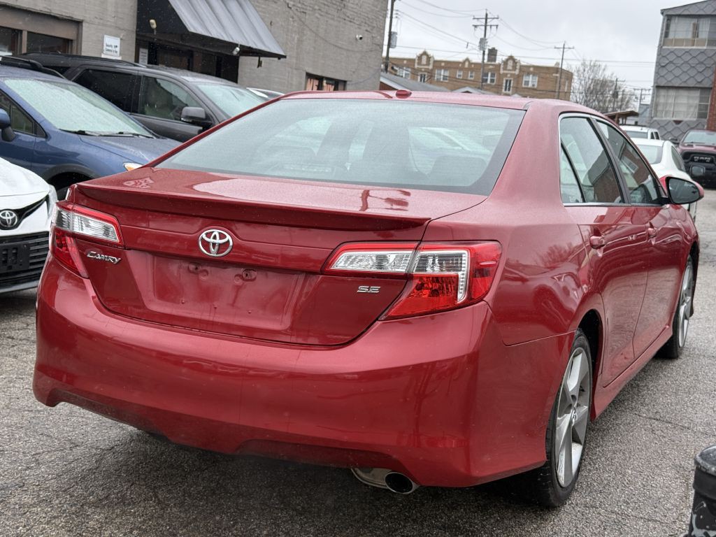 2012 Toyota Camry Image 4