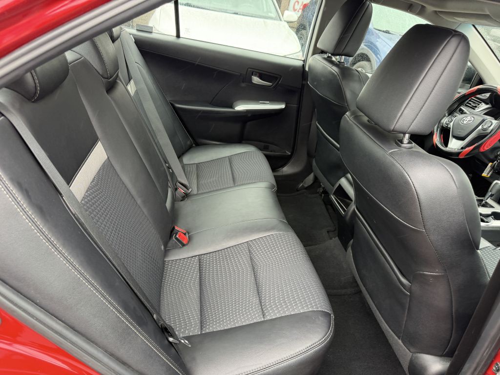 2012 Toyota Camry Image 24