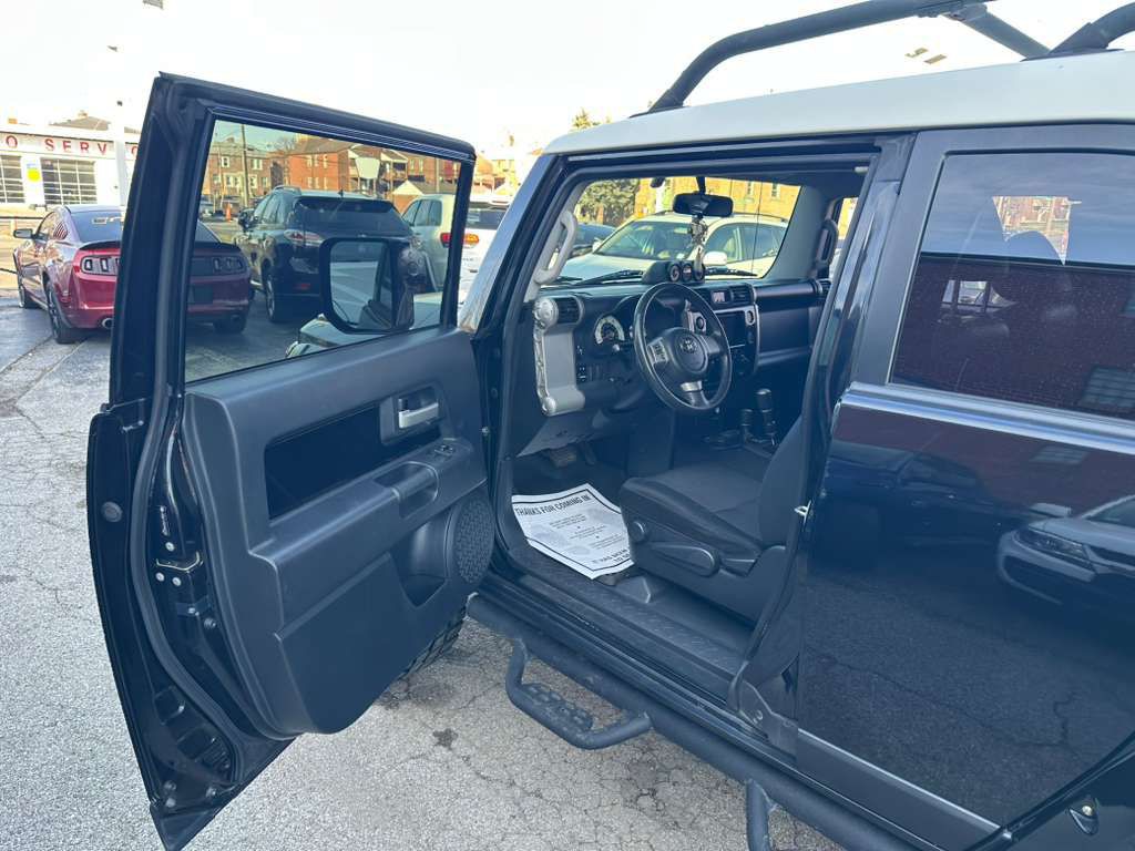 2007 Toyota FJ Cruiser Image 9