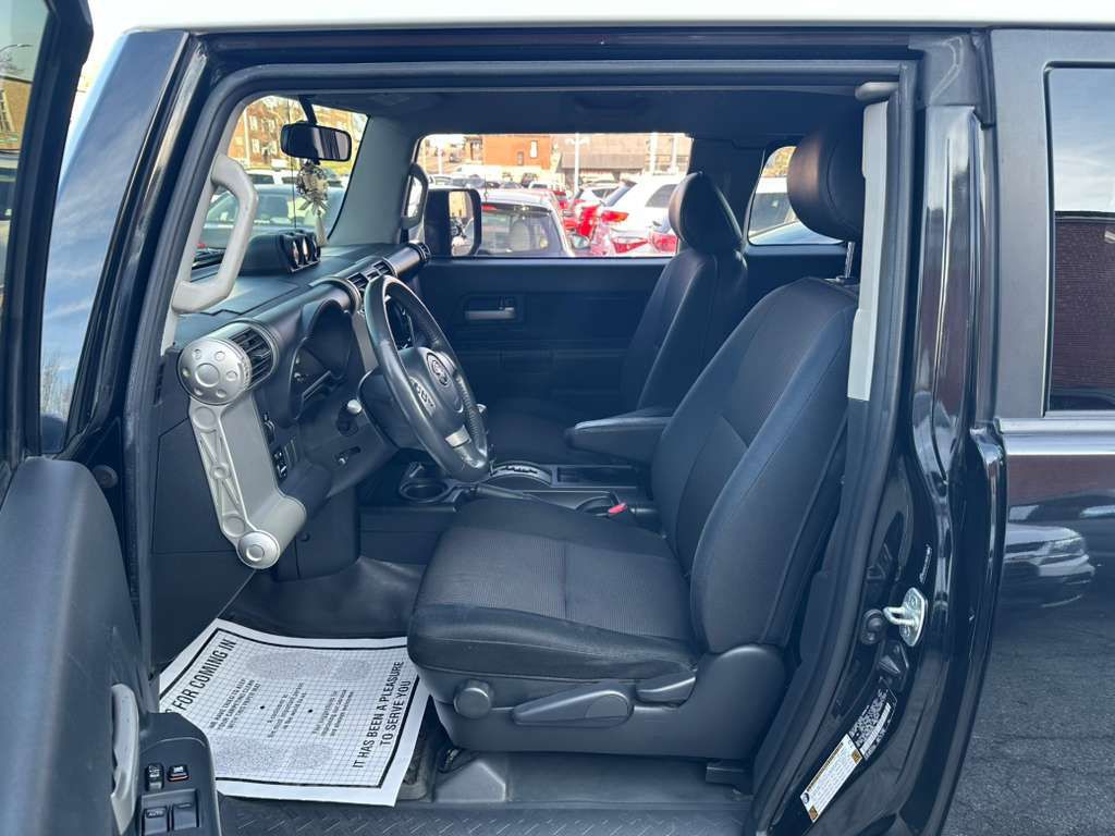 2007 Toyota FJ Cruiser Image 10