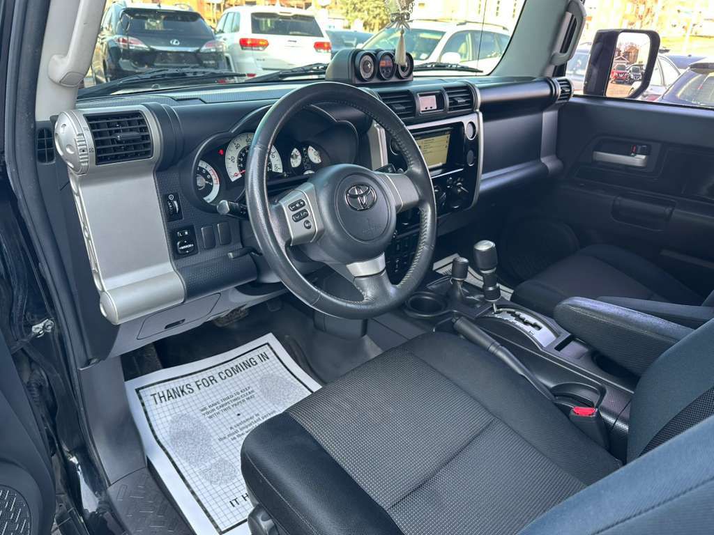 2007 Toyota FJ Cruiser Image 11