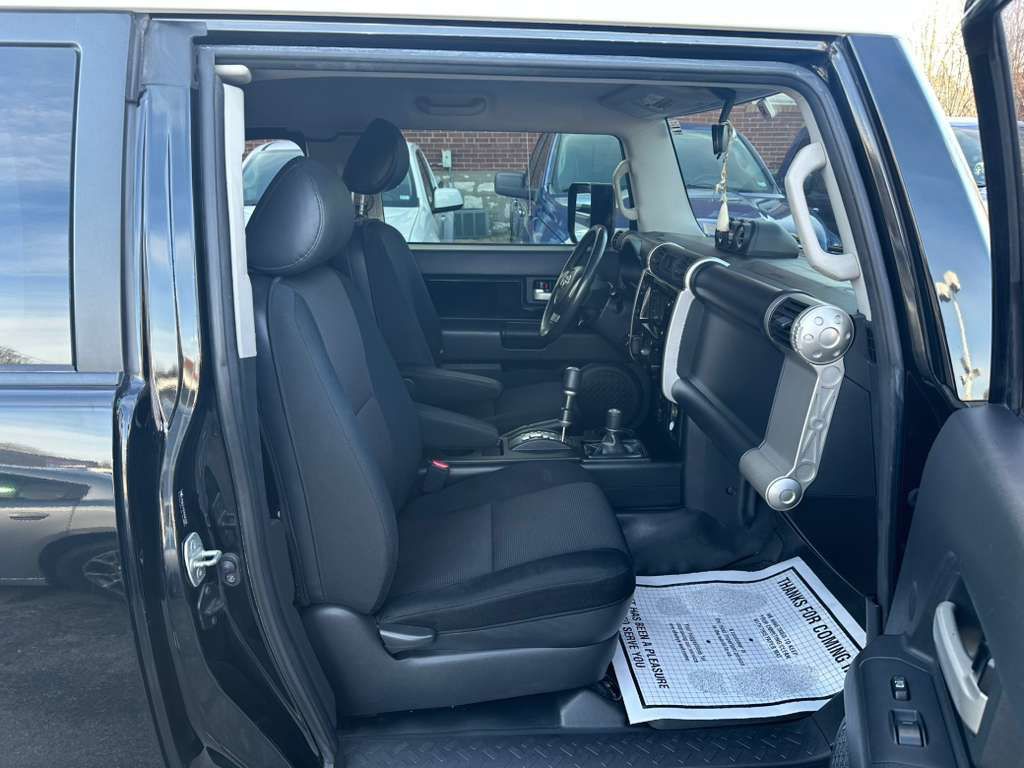 2007 Toyota FJ Cruiser Image 12