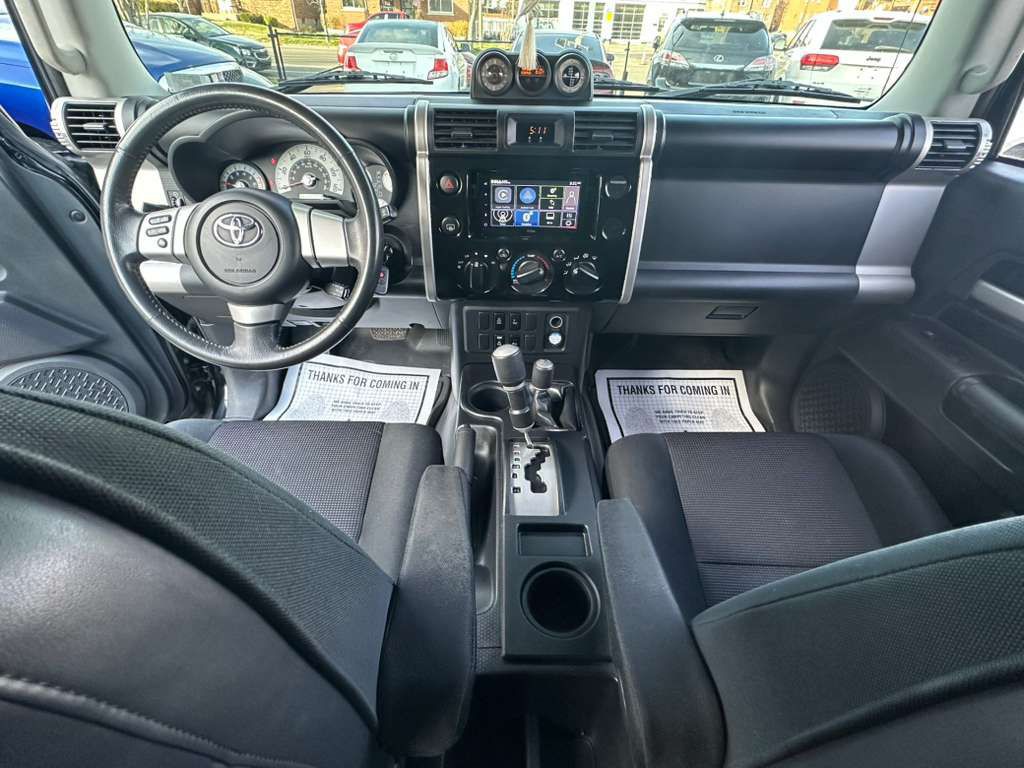 2007 Toyota FJ Cruiser Image 14