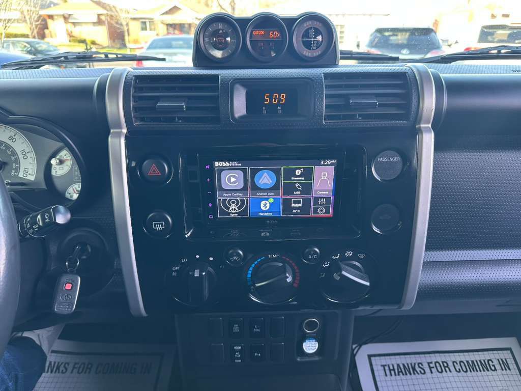 2007 Toyota FJ Cruiser Image 16