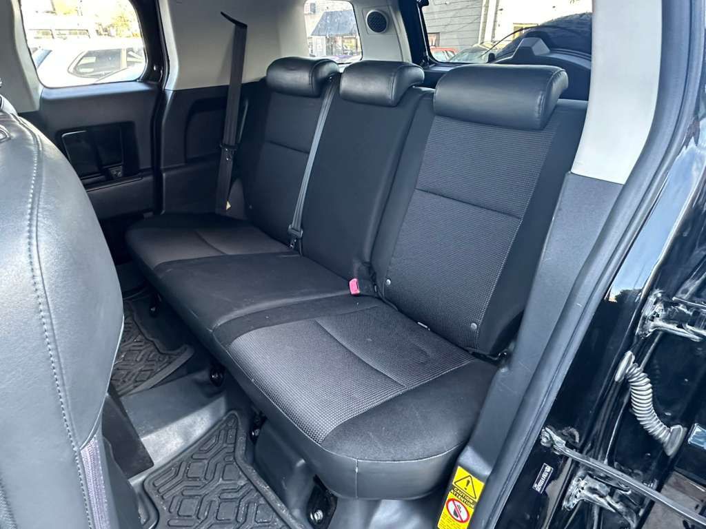 2007 Toyota FJ Cruiser Image 24