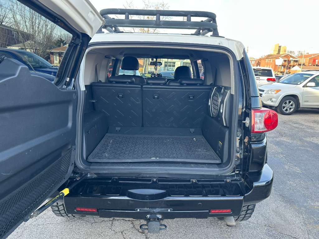 2007 Toyota FJ Cruiser Image 25