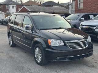 Image for 2015 Chrysler Town & Country Touring L ID: 7271896