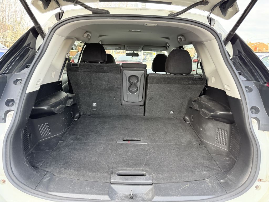 2018 Nissan Rogue Image 10