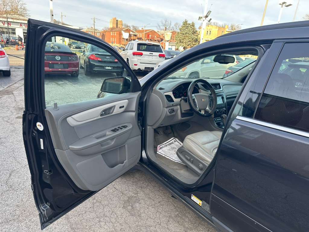 2016 Chevrolet Traverse Image 11