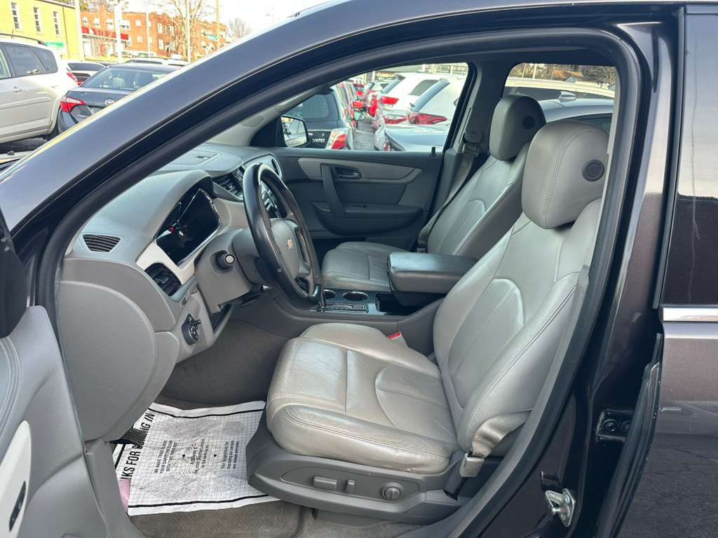 2016 Chevrolet Traverse Image 12