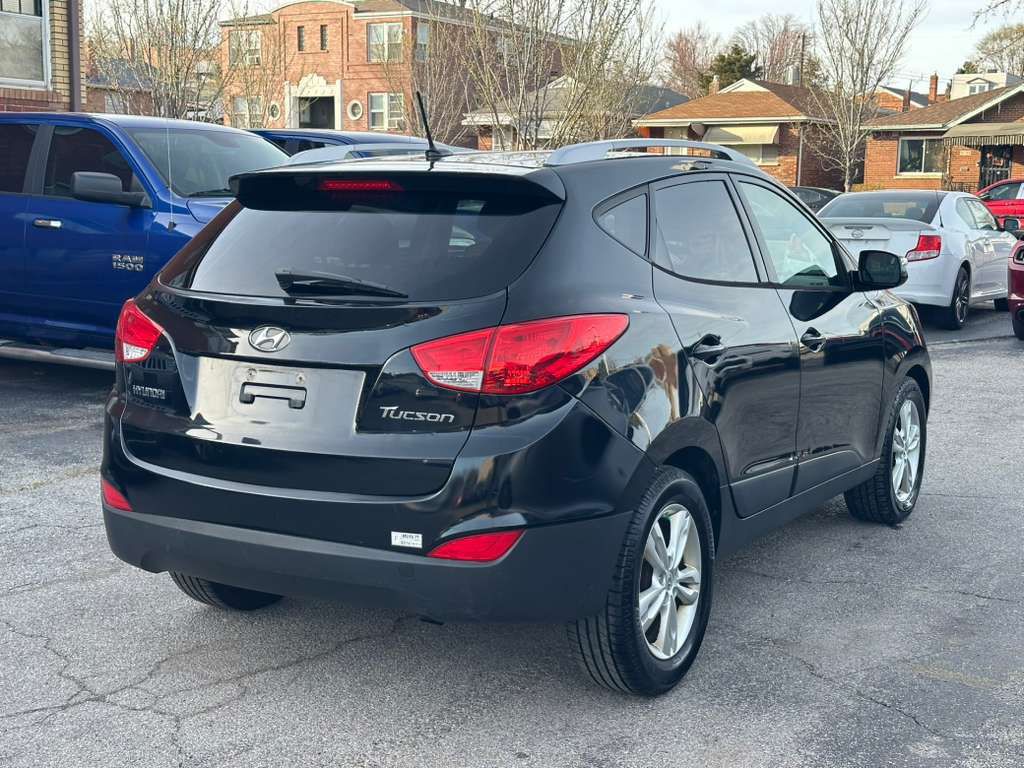 2012 Hyundai Tucson Image 4