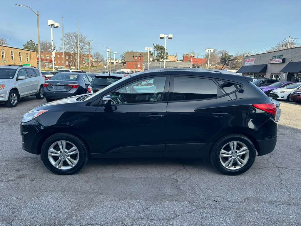 2012 Hyundai Tucson Image 7