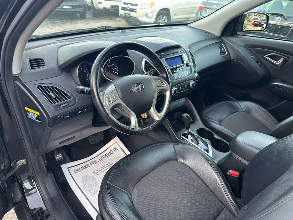 2012 Hyundai Tucson Image 14