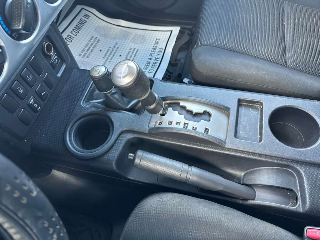 2008 Toyota FJ Cruiser Image 16