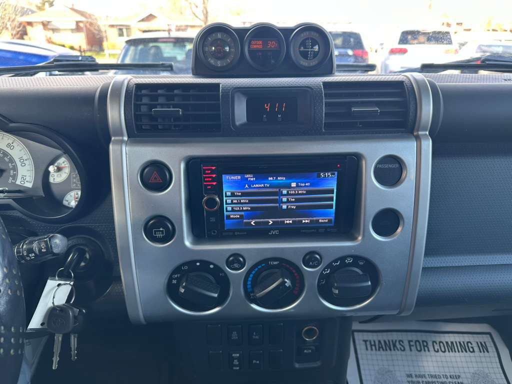 2008 Toyota FJ Cruiser Image 17