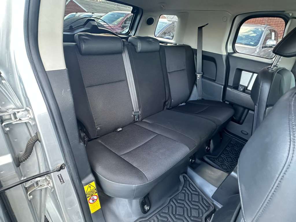 2008 Toyota FJ Cruiser Image 19