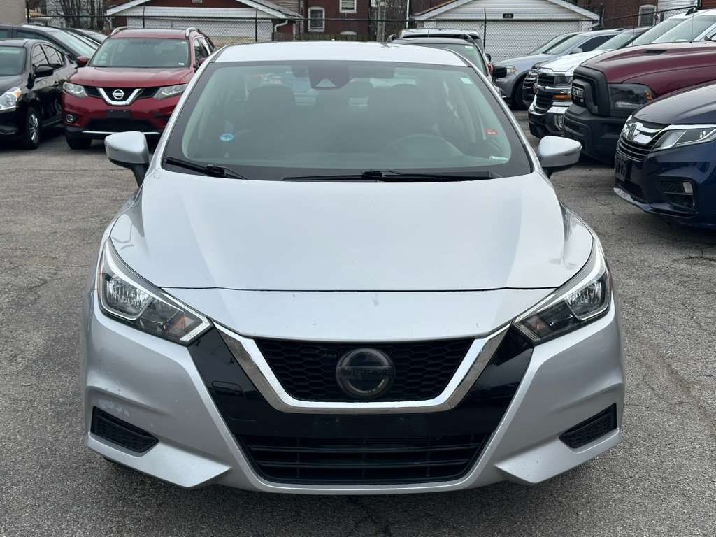 2020 Nissan Versa Image 2