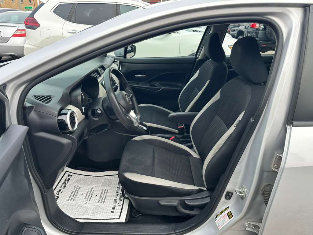 2020 Nissan Versa Image 11