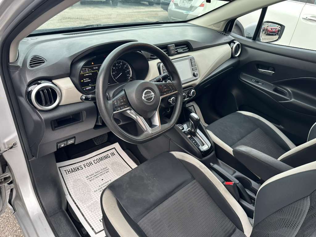 2020 Nissan Versa Image 12