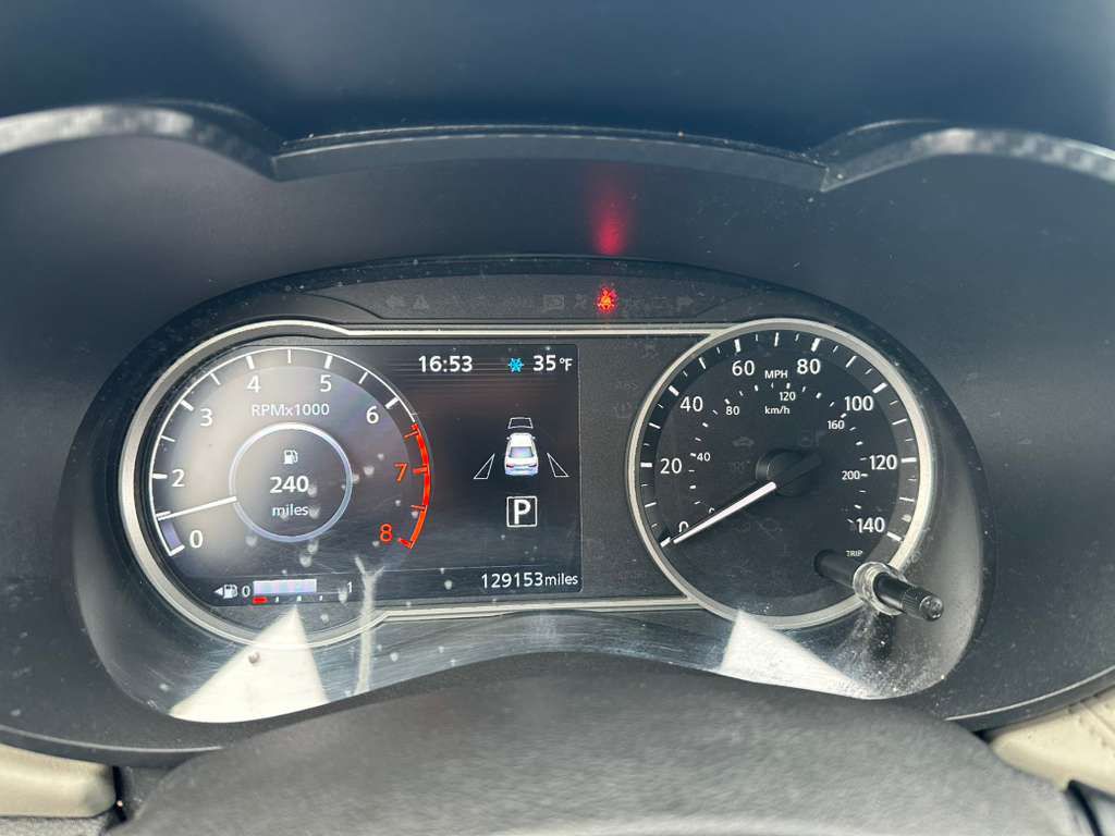 2020 Nissan Versa Image 13