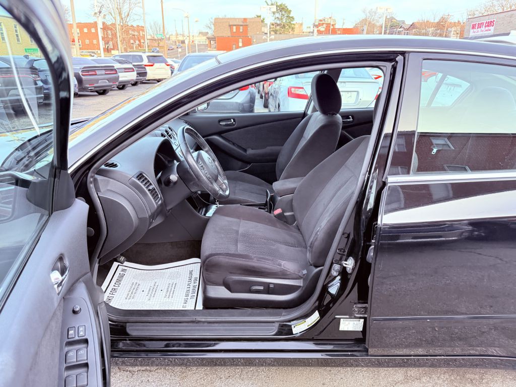 2012 Nissan Altima Image 11