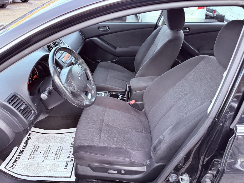 2012 Nissan Altima Image 12