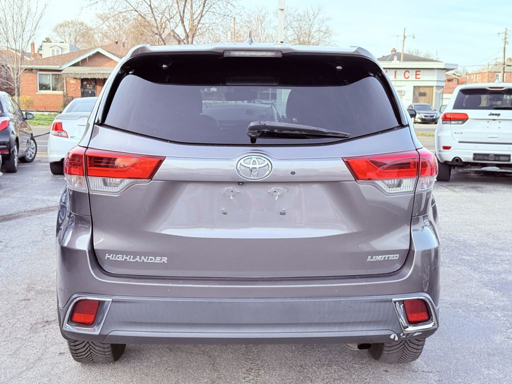 2018 Toyota Highlander Image 10